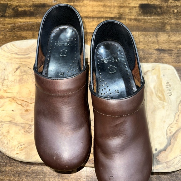 DANSKO Professional Brown Leather Clogs Women’s EU 42 US 10-11 Work Shoes - Picture 1 of 12